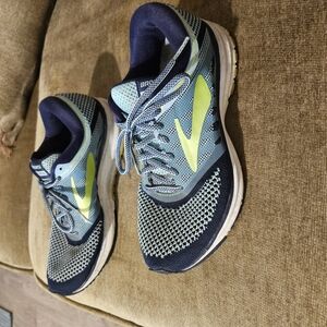 Brooks Womens Blue Running Shoes